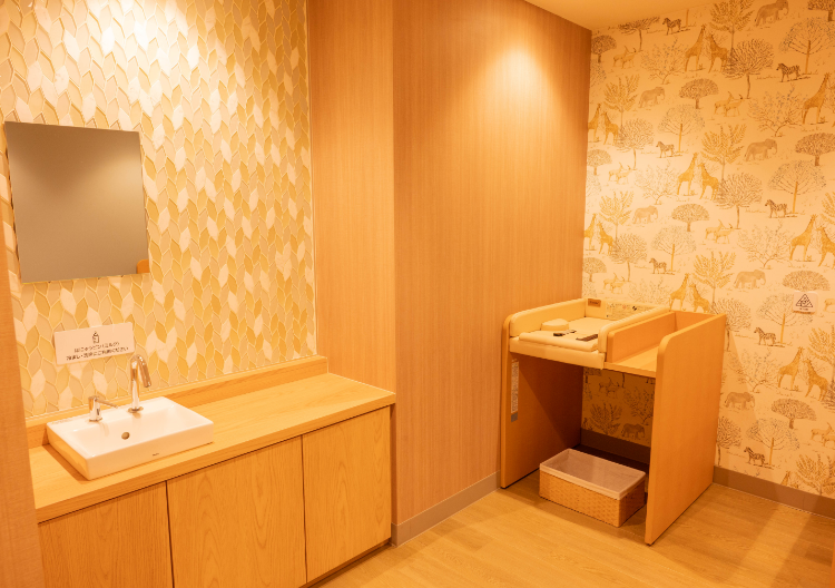 ❷西棟2F(南エレベーター横)